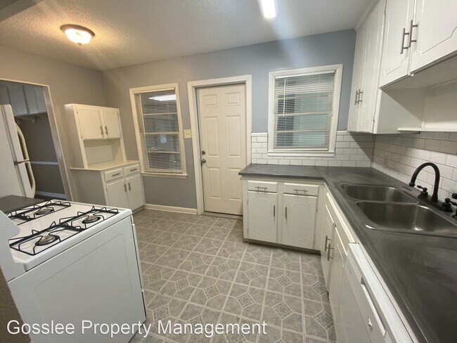 Building Photo - 3 br, 1 bath House - 1534 Debra Street