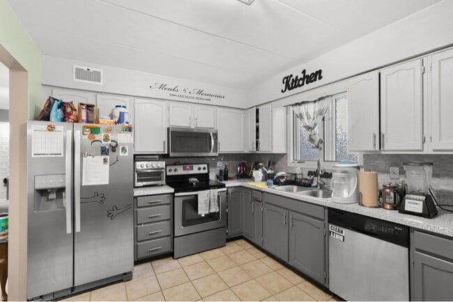 Photo - 11045 Theresa Cir Apartment