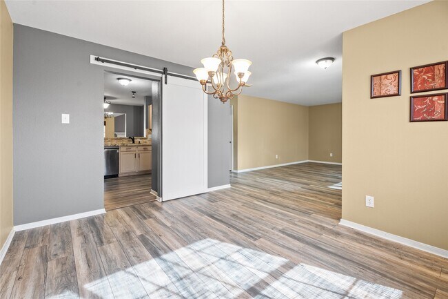 Foto del edificio - 9331 Carmalee St