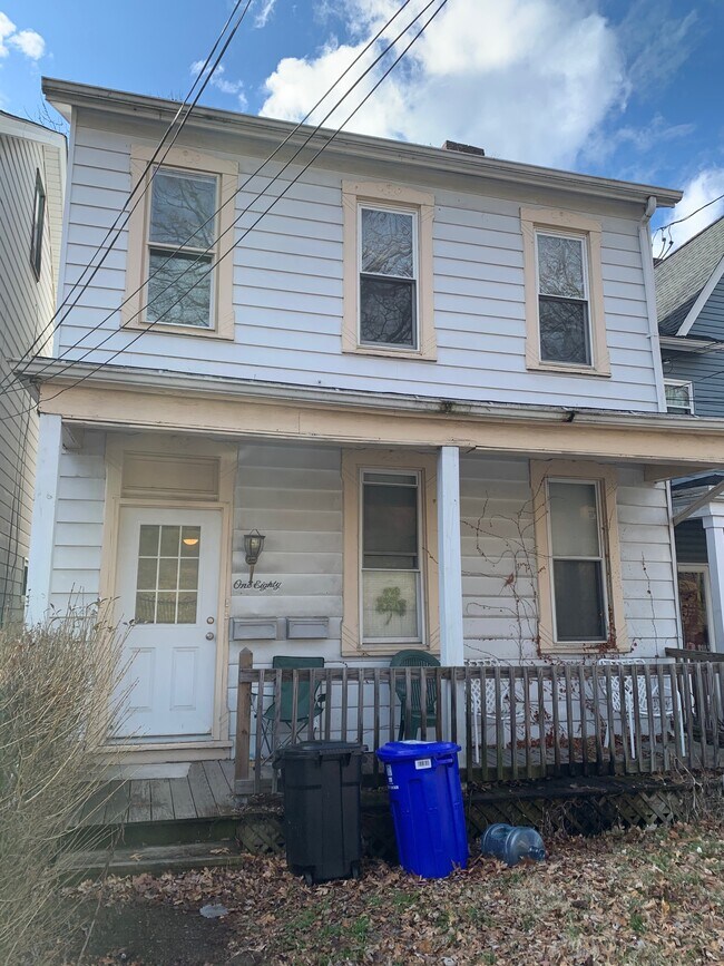 Building Photo - 180 Oneida St