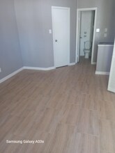 Building Photo - 10110 Forum Park Dr