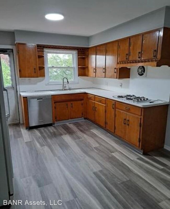 Building Photo - 4 br, 2.5 bath House - 41 Reid Street