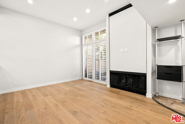 Foto del edificio - 4771 La Villa Marina