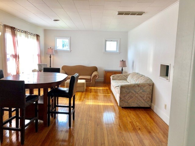 Foto del edificio - 125 Blair St