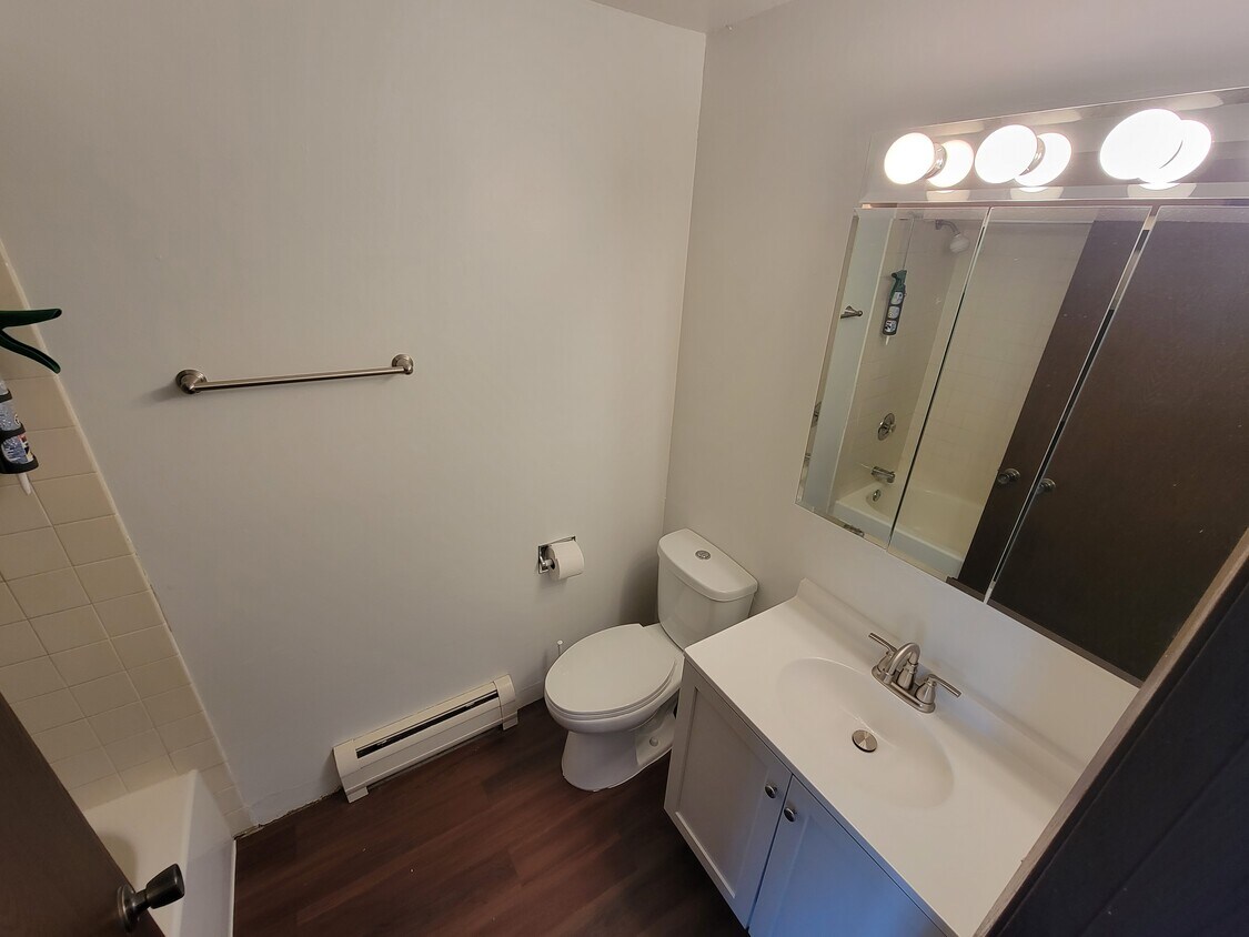 2 Paxos Dr  