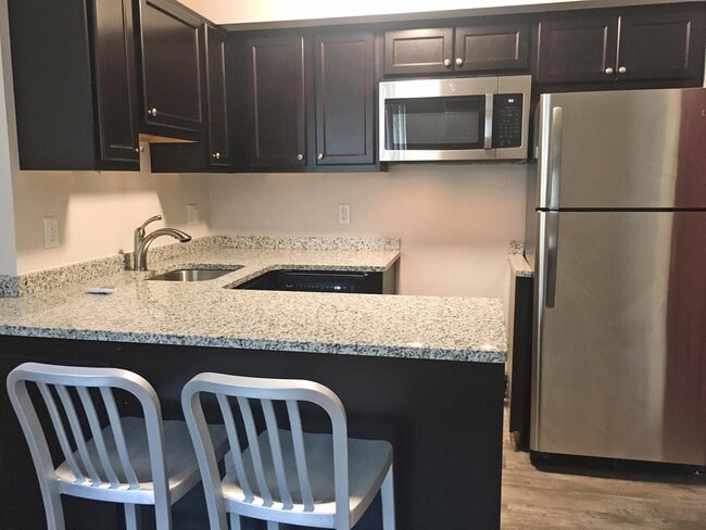 Foto del edificio - 912 Oakland Ave