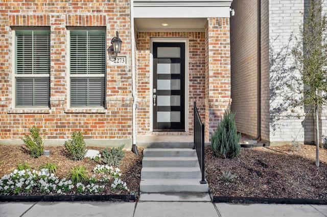 Building Photo - 2273 Palomino St