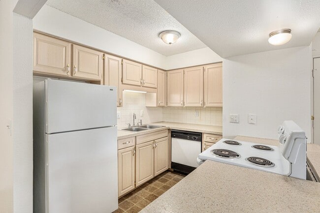 Interior Photo - The Bluffs