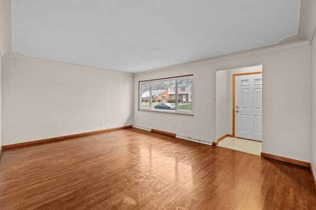 Foto del edificio - 5525 Sunnyside Dr