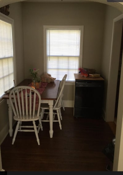 Photo - 98 Springdale St House