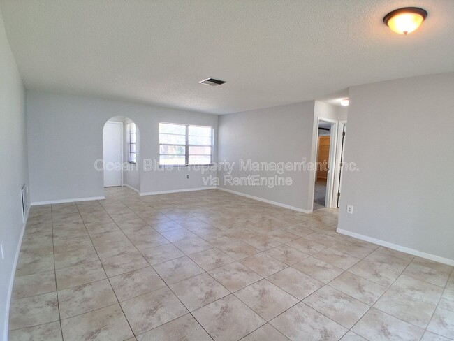 Foto del edificio - 8732 Elm Leaf Ct