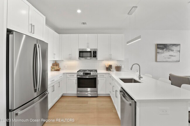 Foto del edificio - 84 Cooper Ave