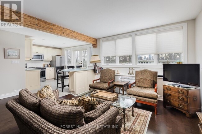 Building Photo - 105 Balmoral Ave