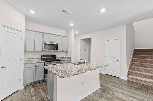 Building Photo - Bell's Lake Circle