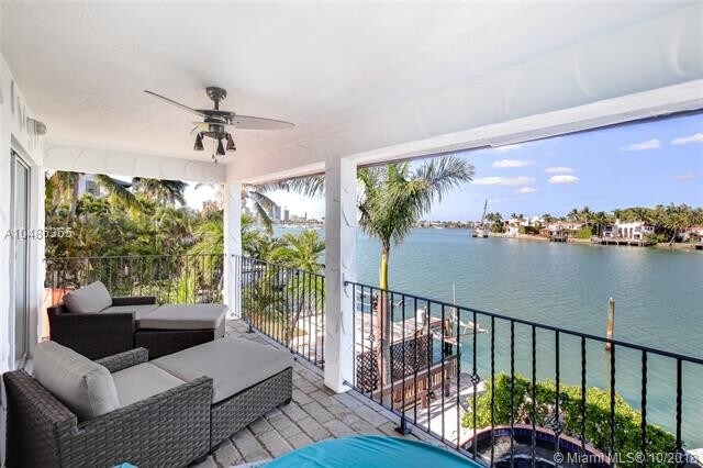 Foto del edificio - 257 N Coconut Ln