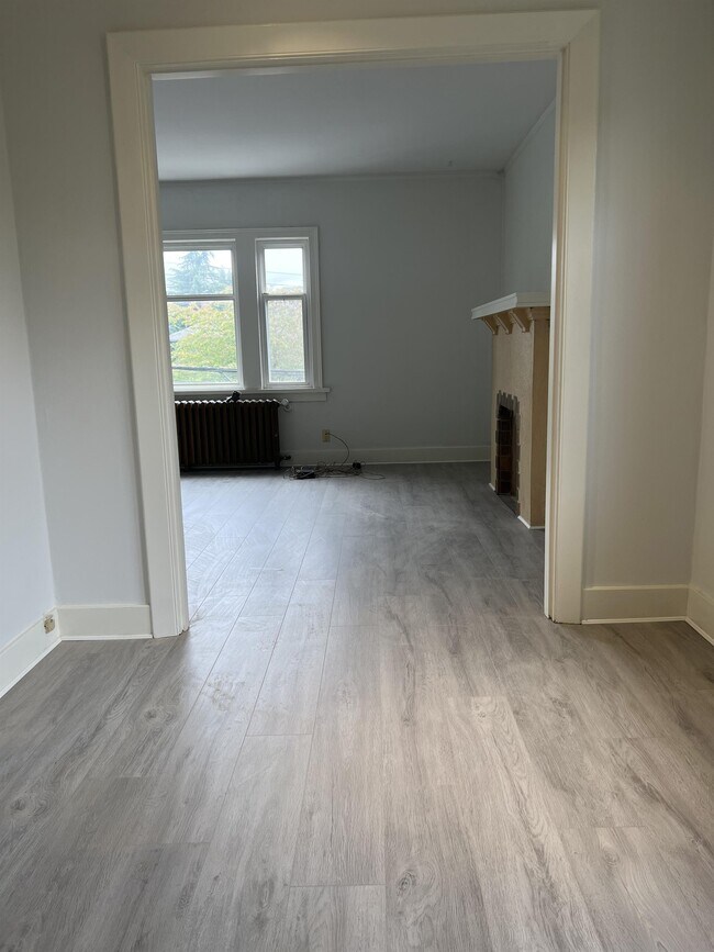 Photo du bâtiment - 1086 W 10th Ave