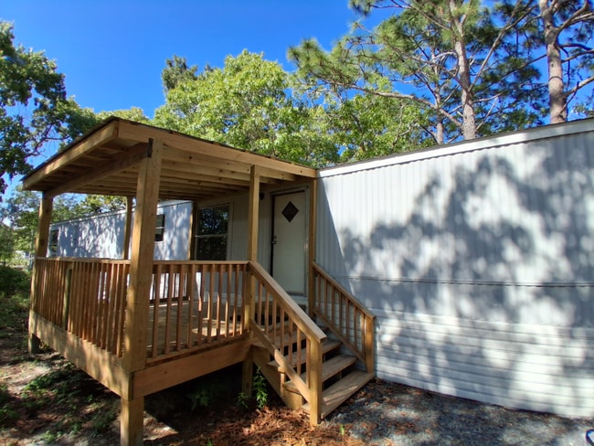 Building Photo - 2146 Forest Dr SW