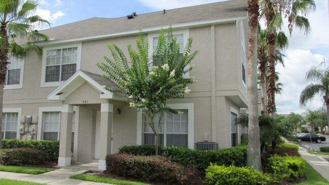Foto del edificio - STUNNING TOWNHOME AVAILABLE IMMEDIATELY