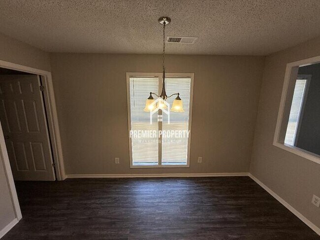 Foto del edificio - 3875 Brandy Ave