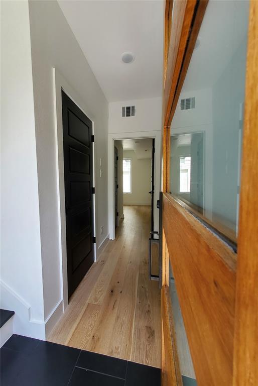 Building Photo - 1003 Kern St