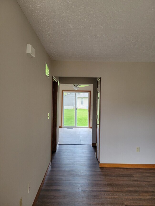 14 Peartree Ln, Glen Carbon, IL 62034 Townhome Rentals in Glen Carbon