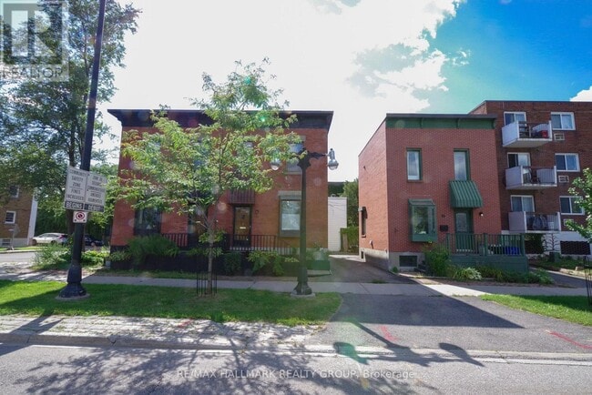 Building Photo - 88 King Edward Ave