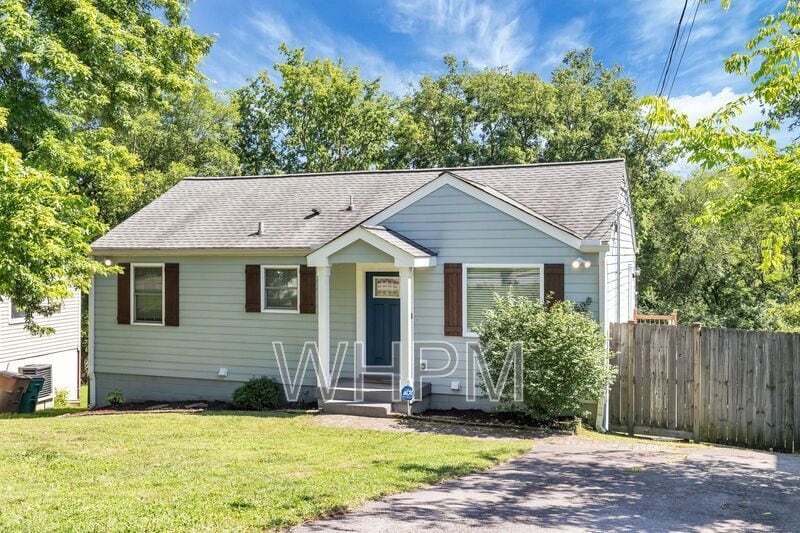 Primary Photo - 3821 Sentinel Dr