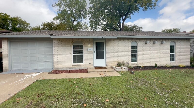 Photo - 3954 Cambridge Dr (Garland, TX)