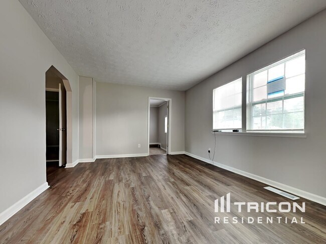 Foto del edificio - 6095 Marbut Rd