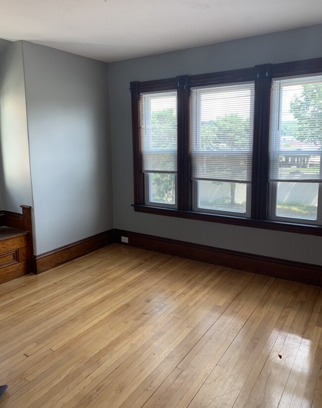 19 W Boylston Dr Unit 2nd Floor, Worcester, MA 01606 Apartments in