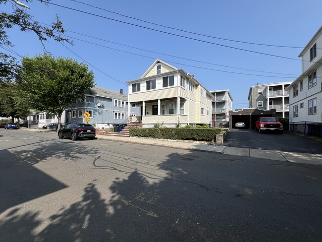 Building Photo - 65 Boston Ave