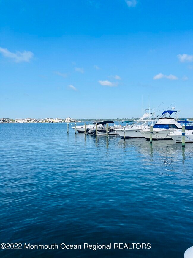 Building Photo - 95 Wharfside Dr
