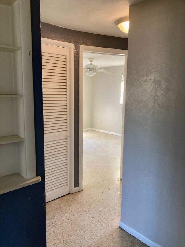 Foto del edificio - 4338 Beacon Square Dr