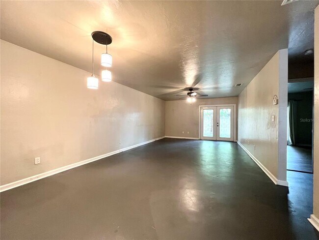 Foto del edificio - 7021 SW 17th Pl