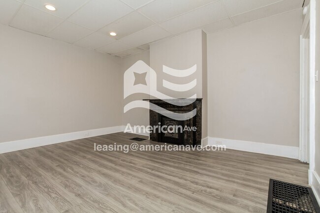 Foto del edificio - 6310 Highland Ave