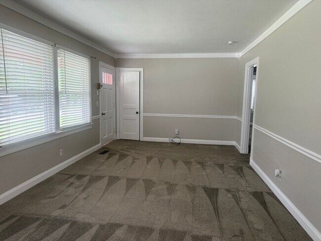 Building Photo - Charming 3-Bedroom Home in the Heart of Murfreesboro!