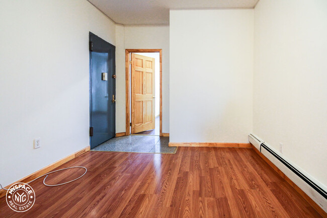 Building Photo - 221 Knickerbocker Ave
