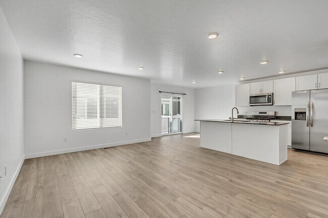 Foto del edificio - 597 N Scuttlebutt Ln