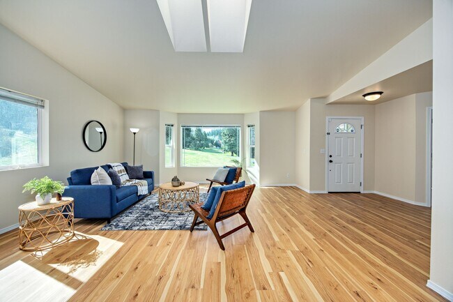 Foto del edificio - 3 Bedroom Rambler in Quiet Port Orchard Lo...