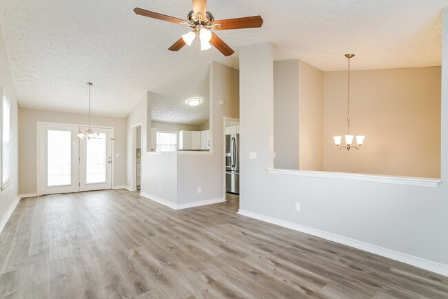 Building Photo - 5848 Brambleton Ave