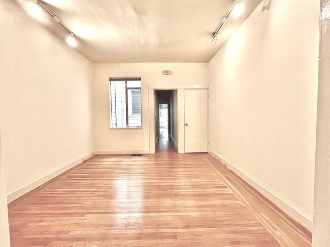 Photo - Prime Cow Hollow Location with Parking, Private Deck and Yard Apartment