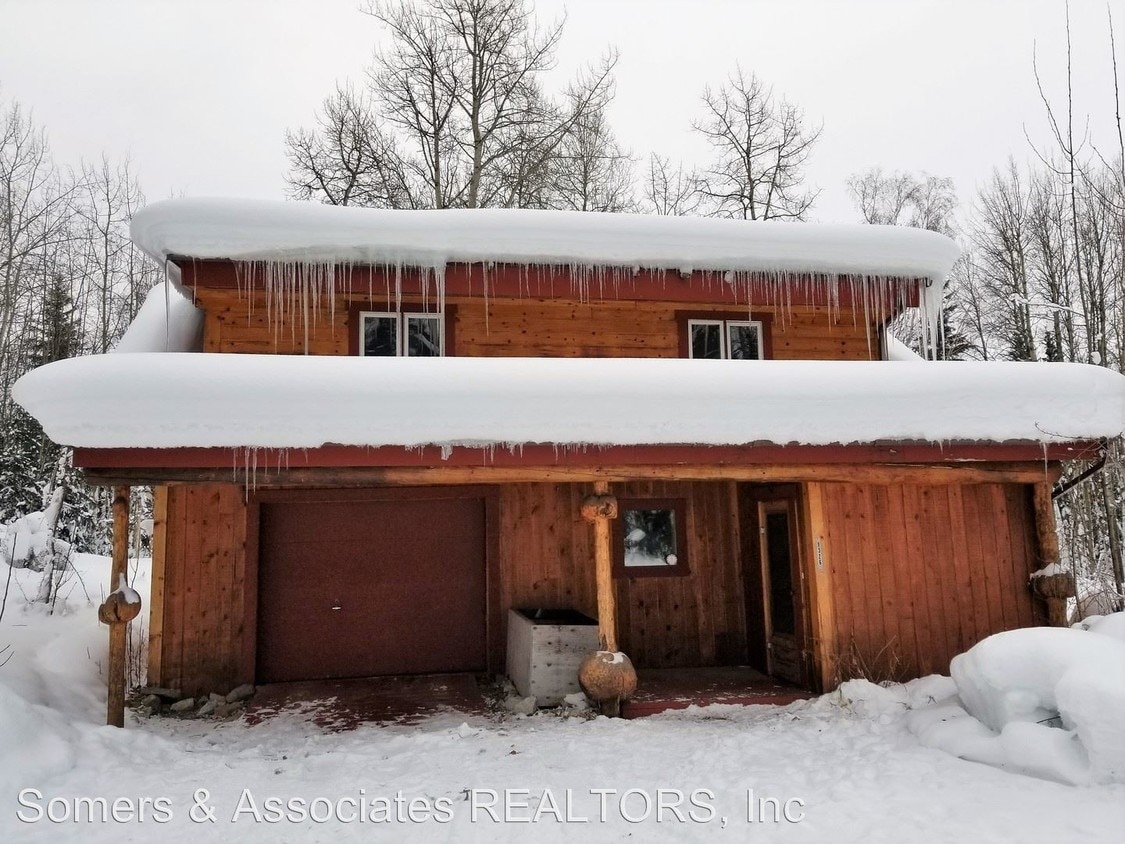 2 br, 1.5 bath House 1326 Polar Drive House Rental in Fairbanks, AK