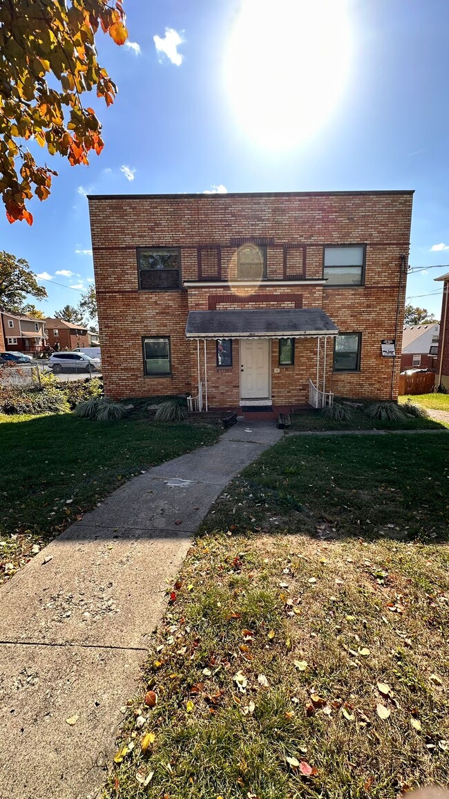 3411 Daytona Ave Unit 1, Cincinnati, OH 45211 Condo for Rent in