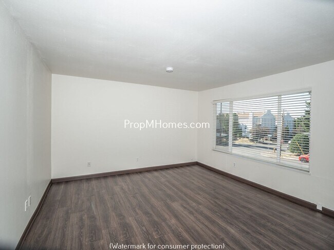 Foto del edificio - 5008 SE Woodward St