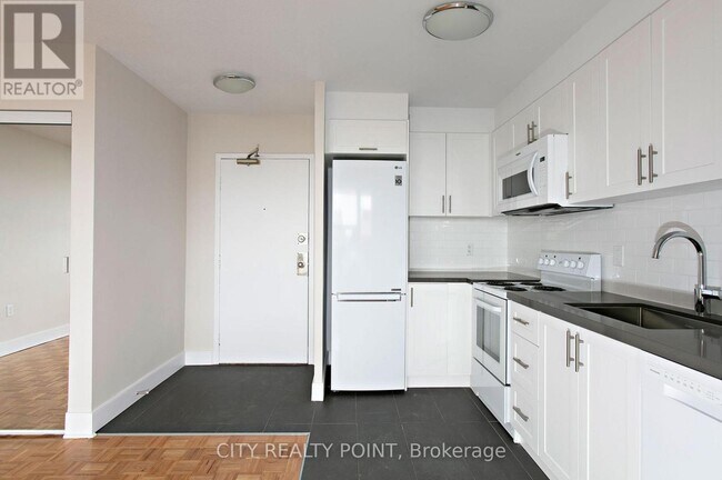 Photo du bâtiment - 1500 Bathurst St