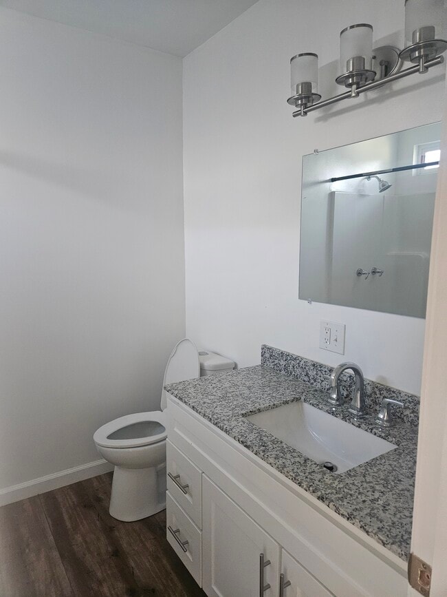 Bathroom - 916 N Ditman Ave