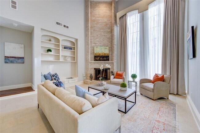 Foto del edificio - 831 Plainwood Dr