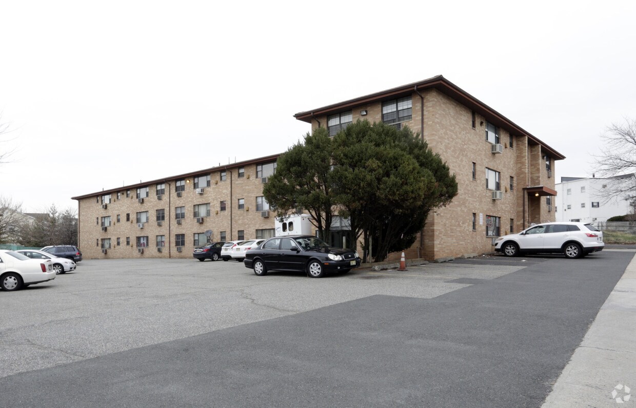 107111 North St, Bayonne, NJ 07002 Apartments in Bayonne, NJ