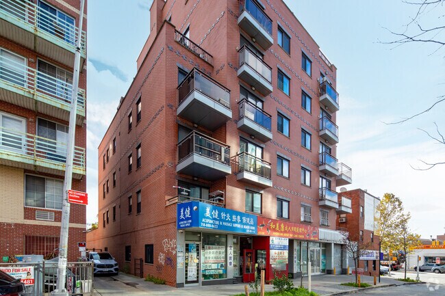 Building Photo - 13208 Pople Ave