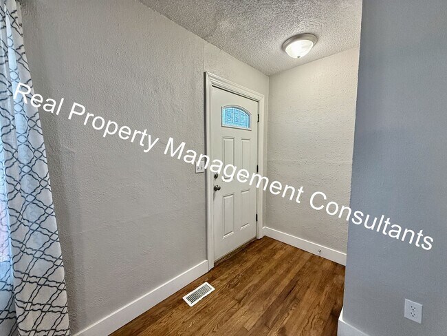 Foto del edificio - 406 9th St Terrace